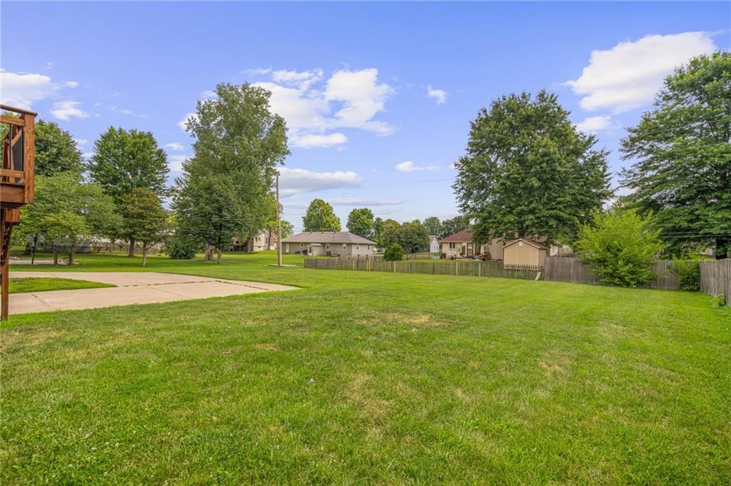 5605 Meadowsweet Lane — photo 27