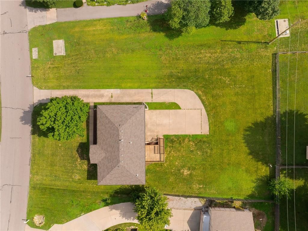 5605 Meadowsweet Lane — photo 28