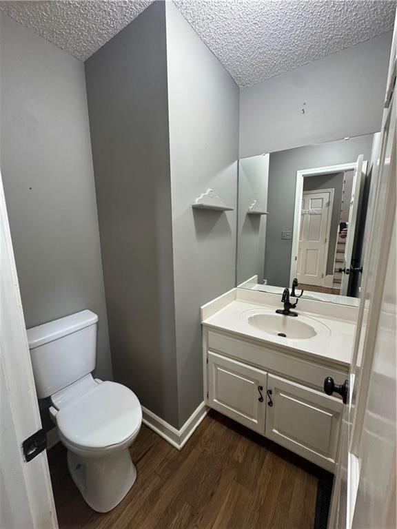 Photo 9 of 35 - 5104 S Yuma Court