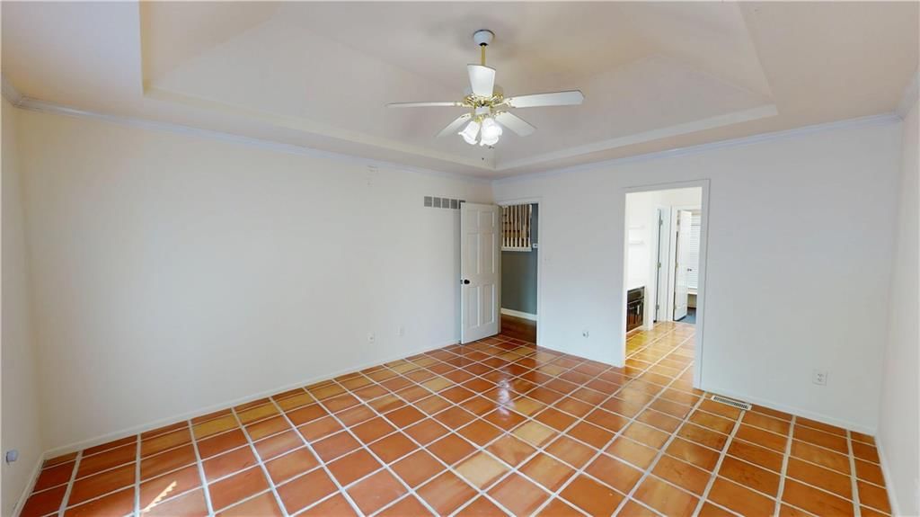 Photo 11 of 35 - 5104 S Yuma Court