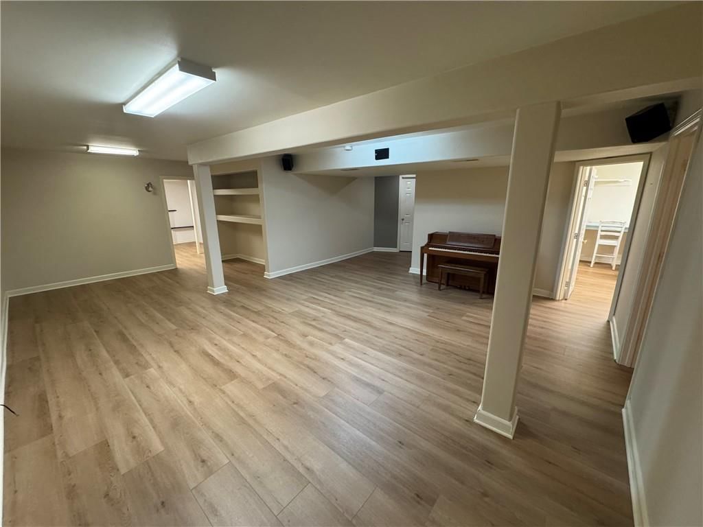 Photo 23 of 35 - 5104 S Yuma Court