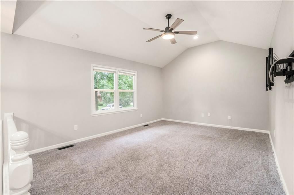 1105 N Halsey Terrace — photo 7