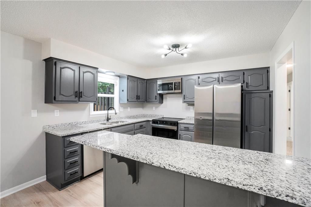 1105 N Halsey Terrace — photo 12