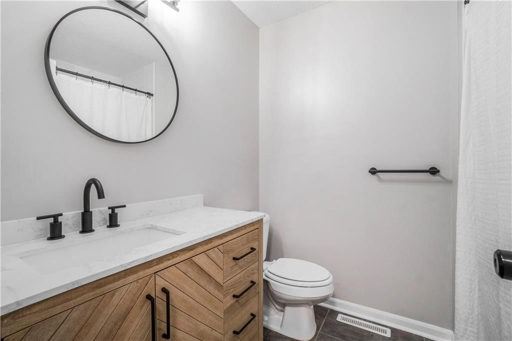 1105 N Halsey Terrace — photo 20