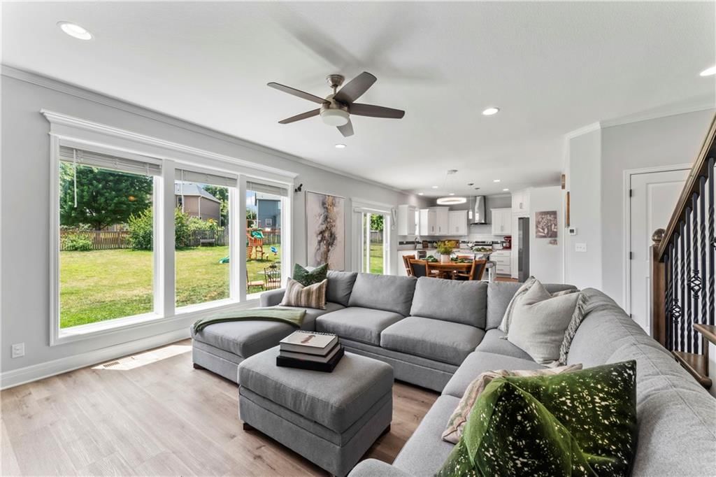 Photo 5 of 38 - 24983 W 150th Street