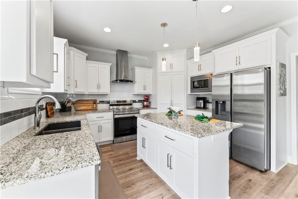 Photo 7 of 38 - 24983 W 150th Street
