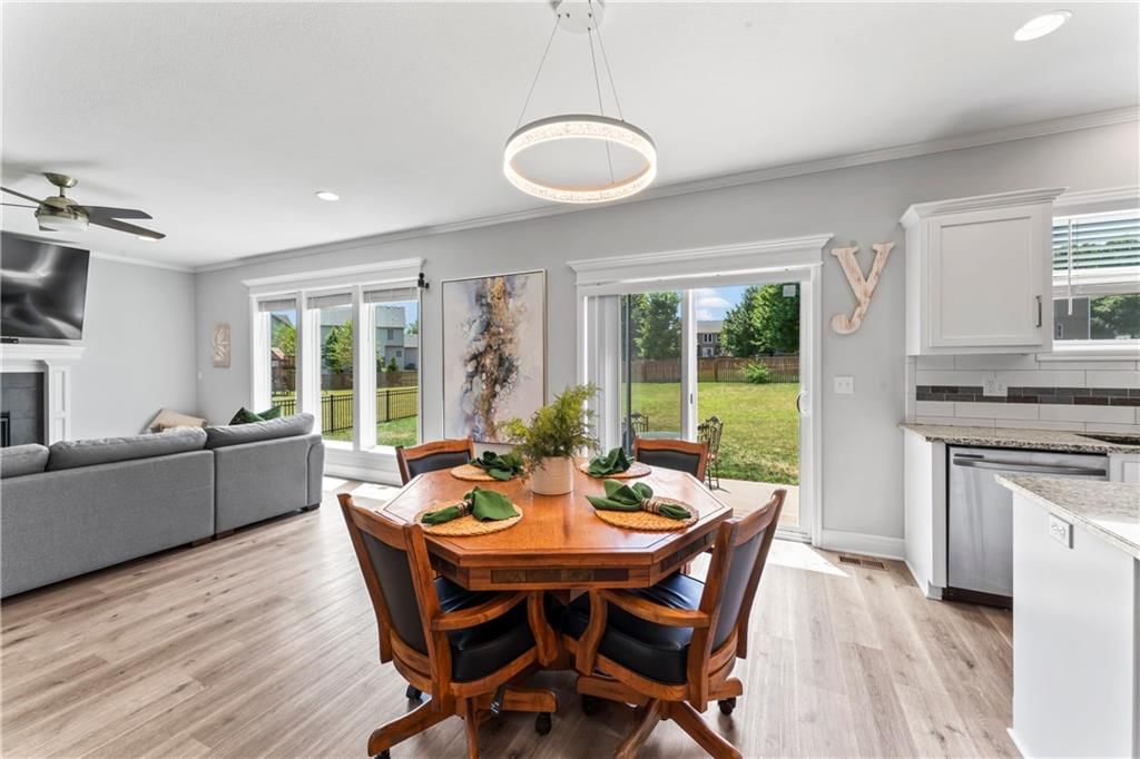 Photo 13 of 38 - 24983 W 150th Street