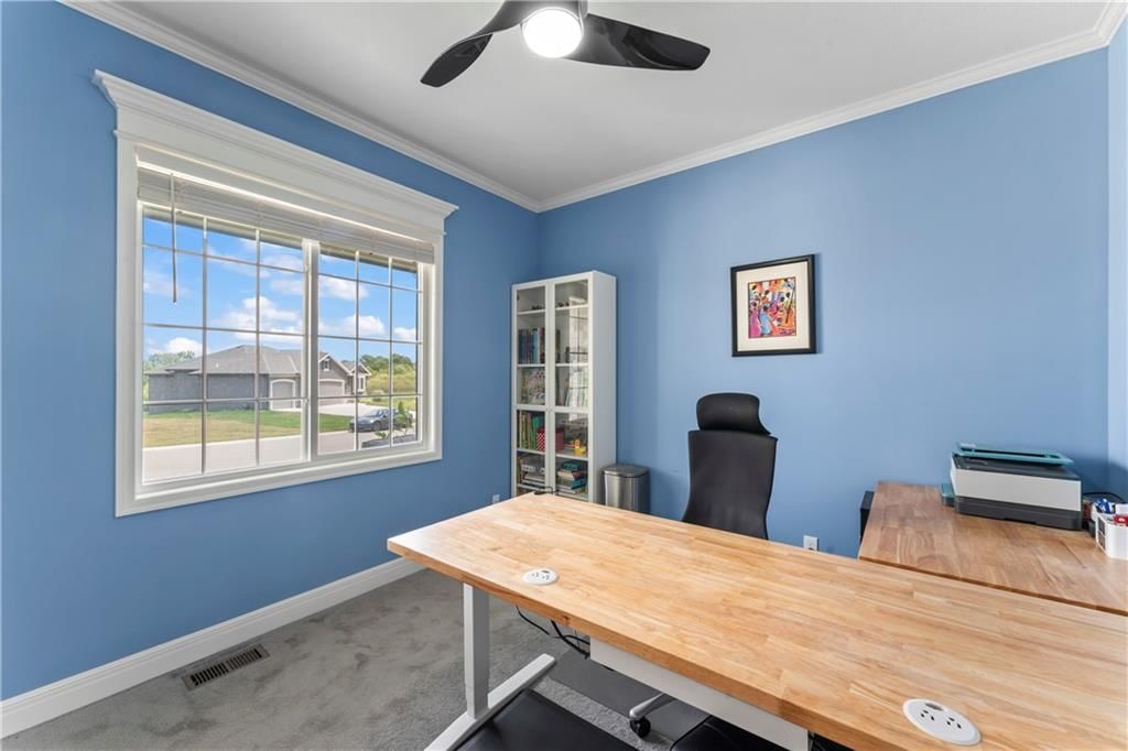 Photo 15 of 38 - 24983 W 150th Street