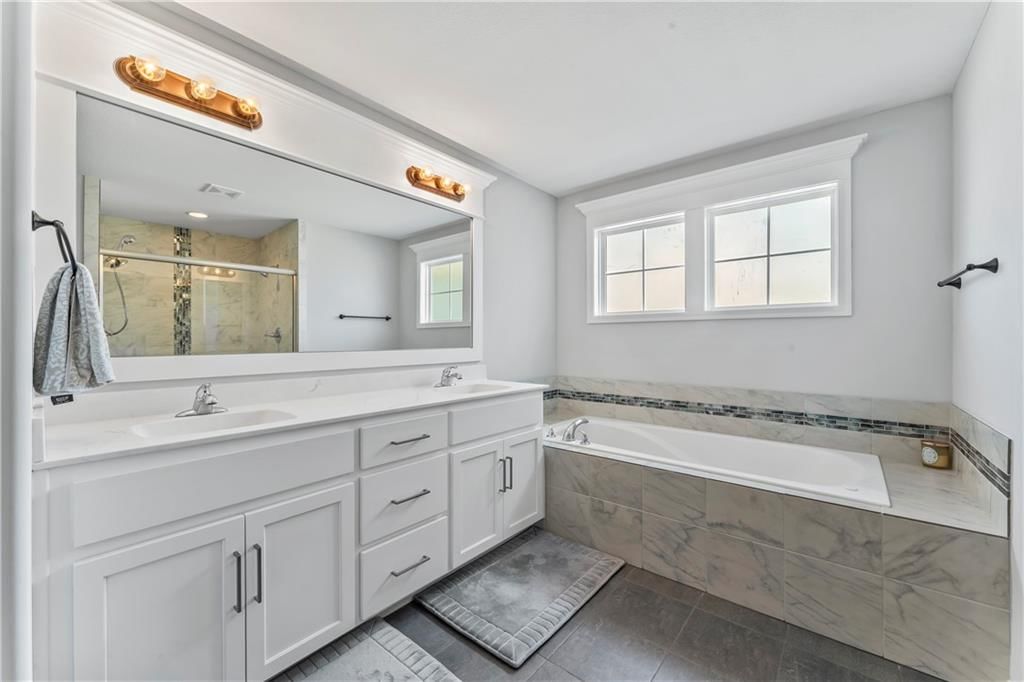 Photo 21 of 38 - 24983 W 150th Street