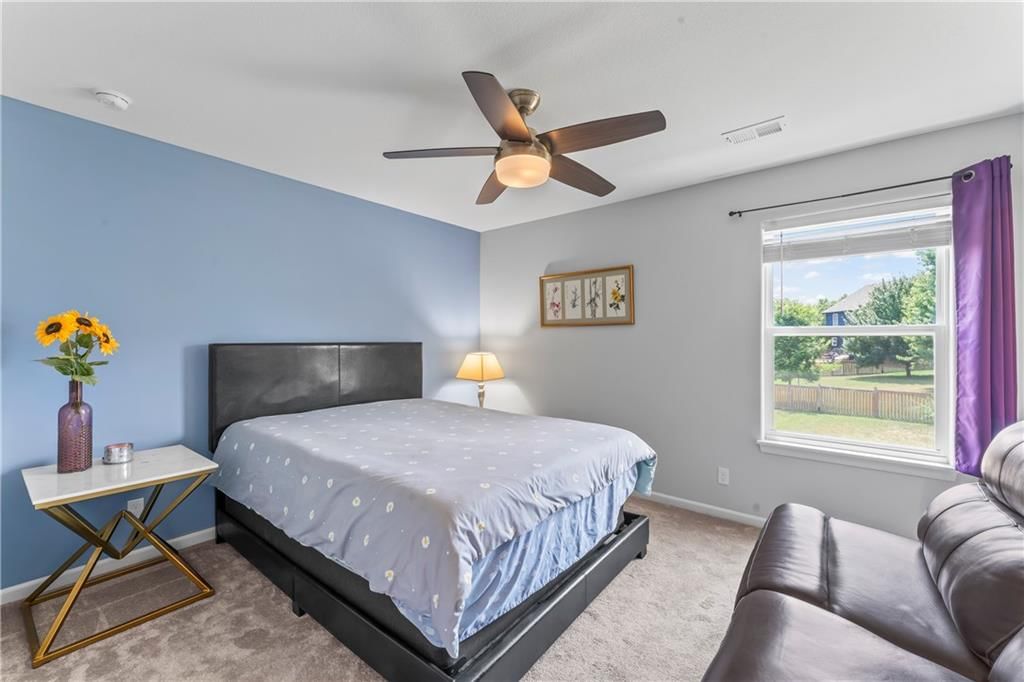 Photo 23 of 38 - 24983 W 150th Street