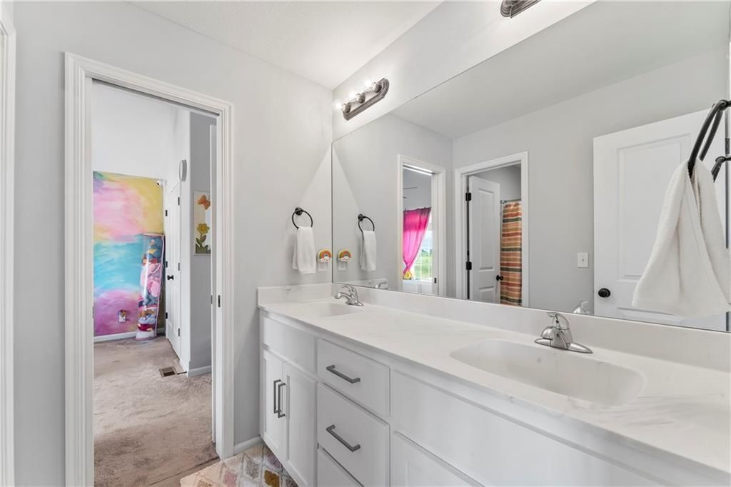 Photo 28 of 38 - 24983 W 150th Street