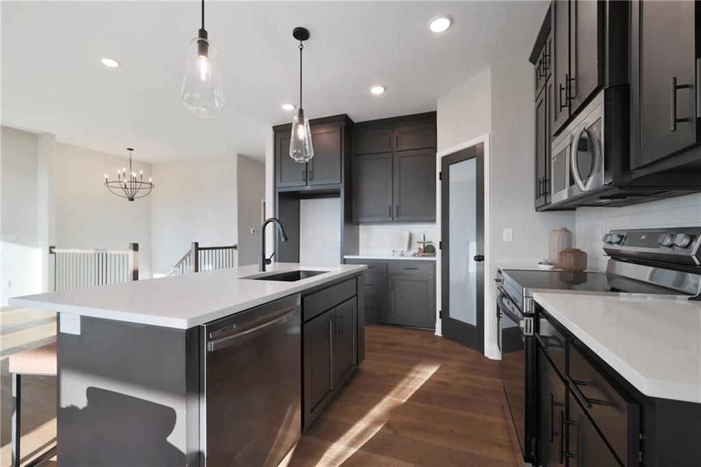 2353 NE Colonnade Avenue — photo 15