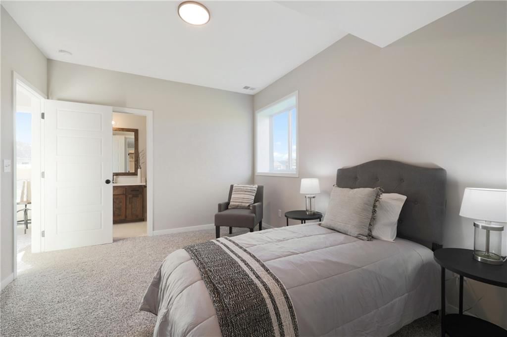 2353 NE Colonnade Avenue — photo 34
