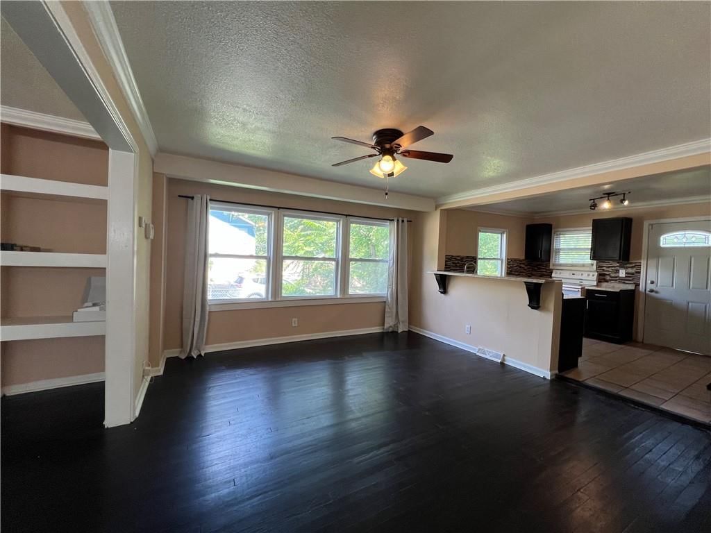 3823 E 39th Street — photo 10