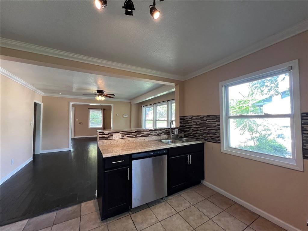 3823 E 39th Street — photo 14