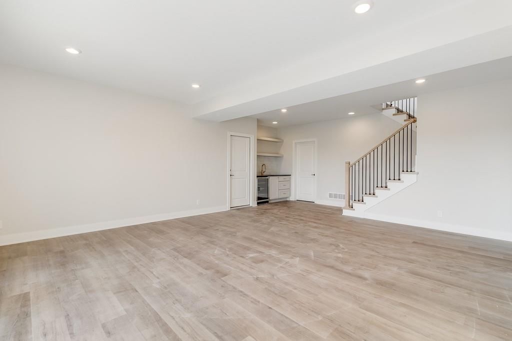 1841 Woodward Circle — photo 30
