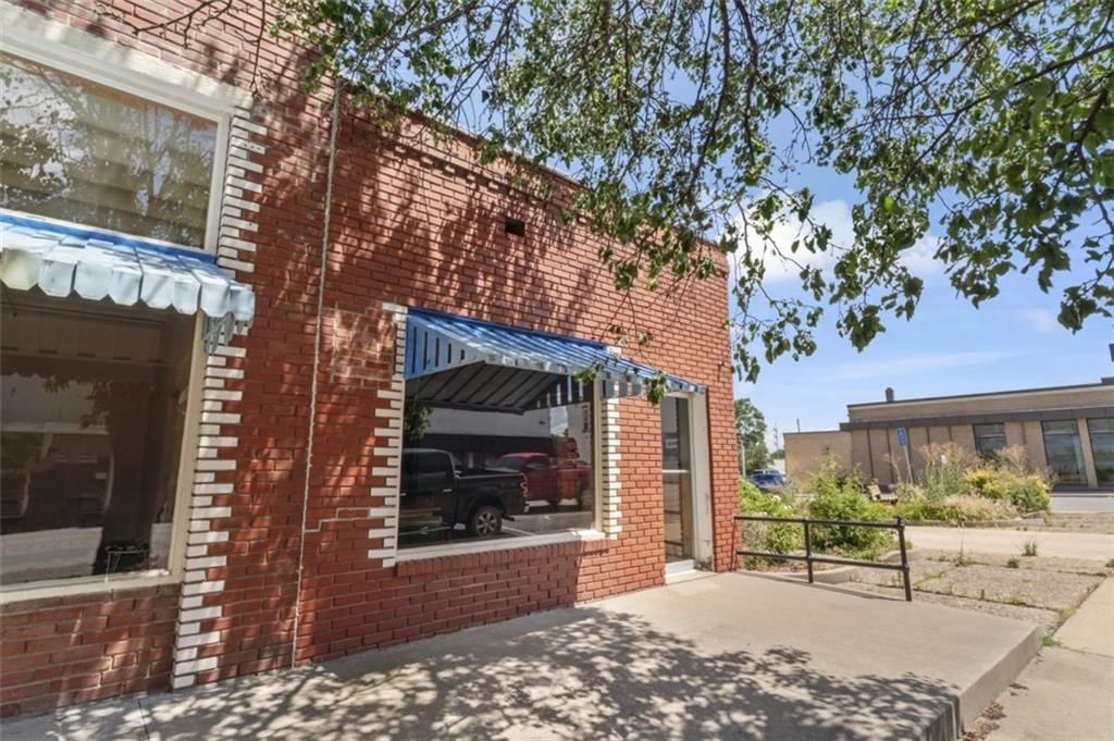 1817 N Main Street — photo 5