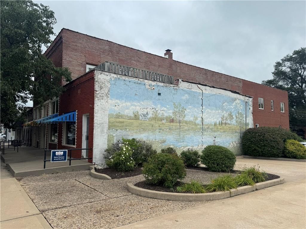 1817 N Main Street — photo 95