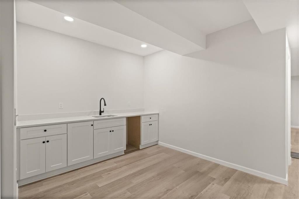 Photo 19 of 32 - 22013 W 56th Street
