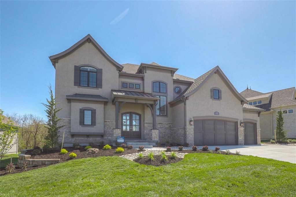 17032 Parkhill Street, Overland Park, KS