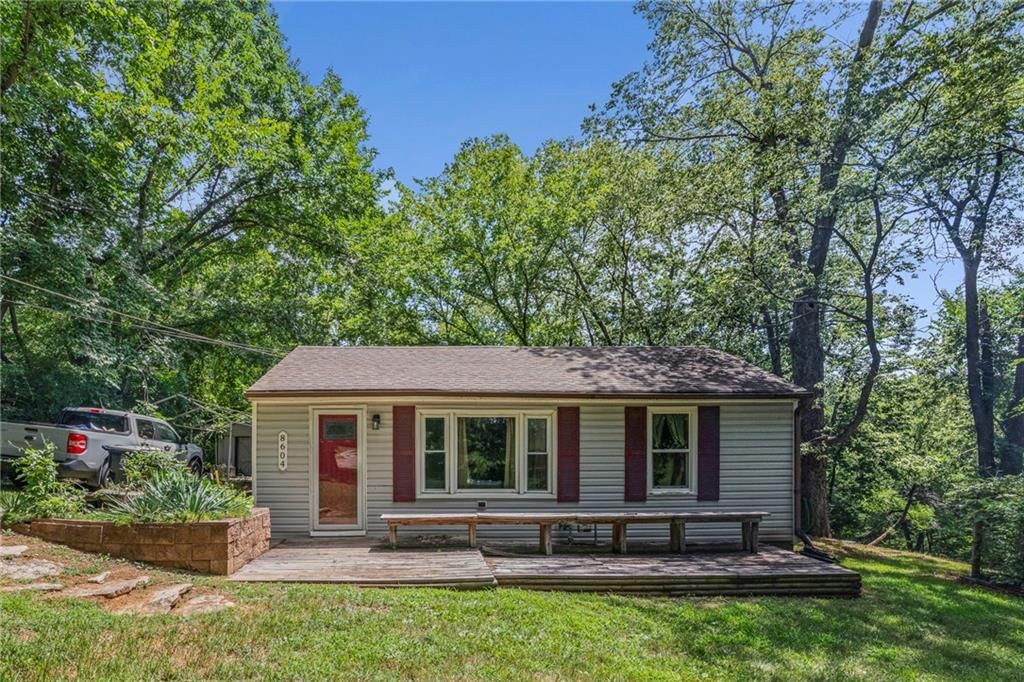 8604 E 47th Street, Kansas City, MO
