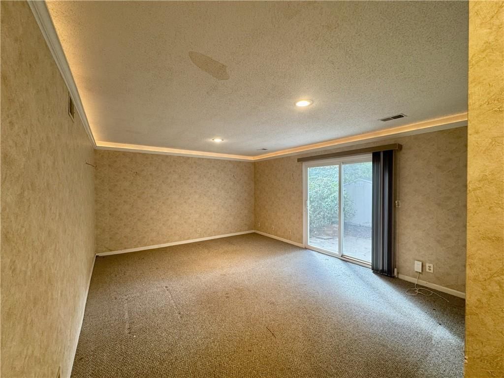 9818 Melrose Street — photo 18