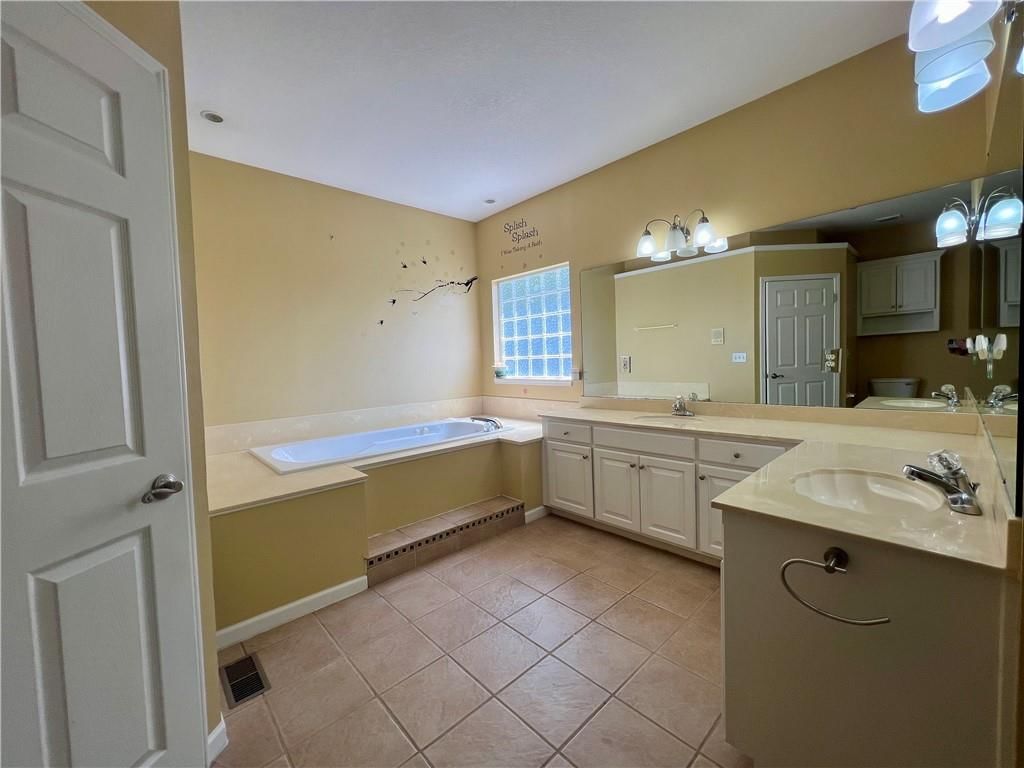 2248 Vilas Street — photo 11