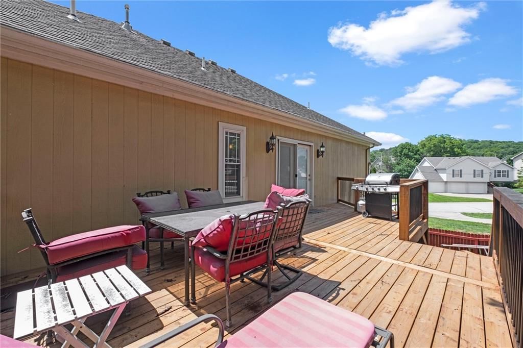 2248 Vilas Street — photo 26