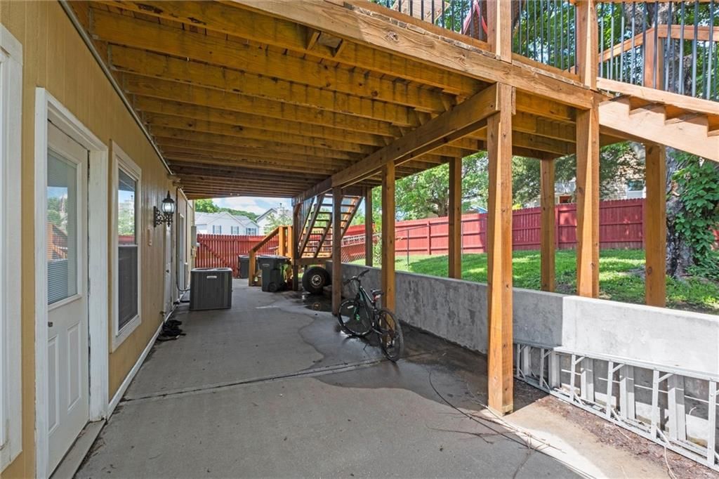 2248 Vilas Street — photo 29