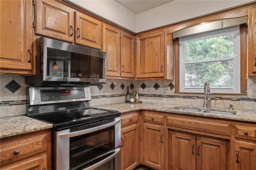 15545 W 81st Street — photo 23