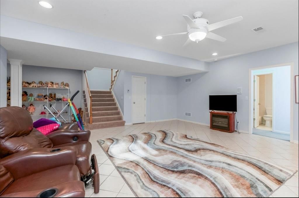 12556 Farley Street — photo 24