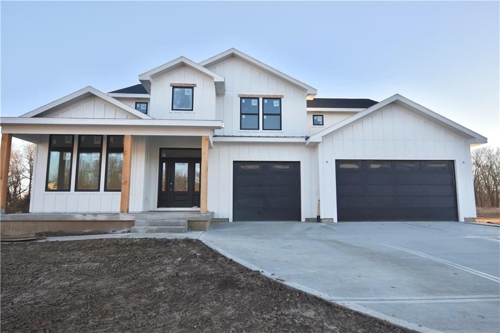 Photo 1 of 10 - 8373 NE 77th Terrace