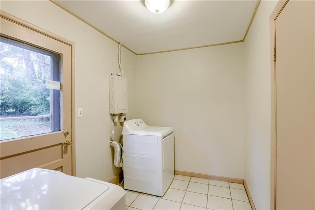 Photo 20 of 29 - 7566 Norwood Street