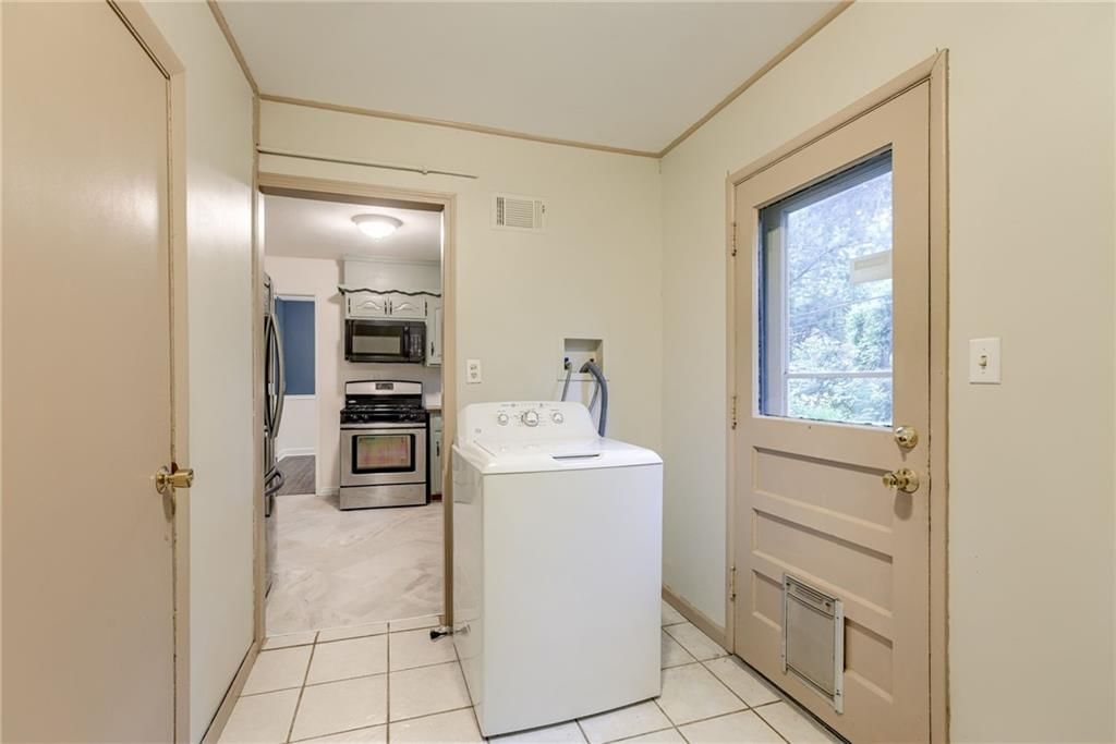 Photo 21 of 29 - 7566 Norwood Street