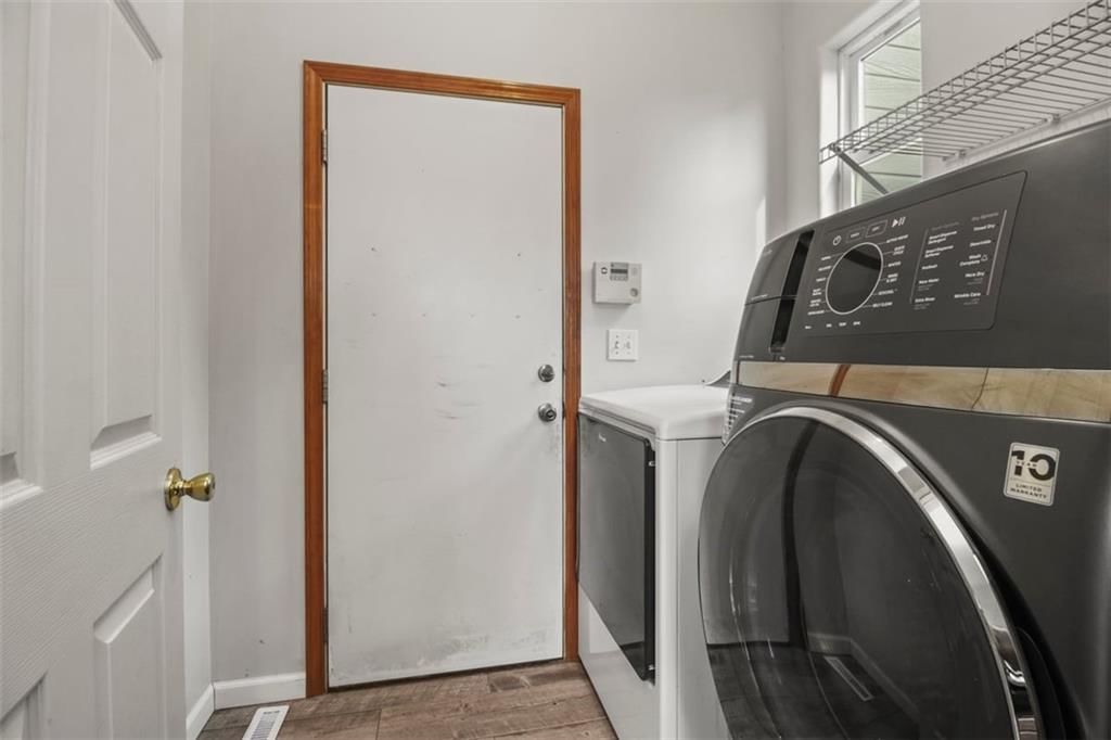 Photo 13 of 39 - 616 SW Shorthorn Drive