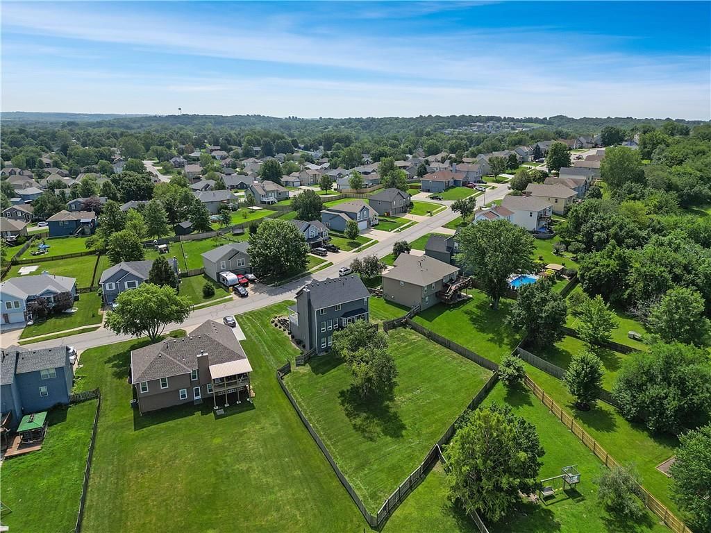 Photo 35 of 39 - 616 SW Shorthorn Drive