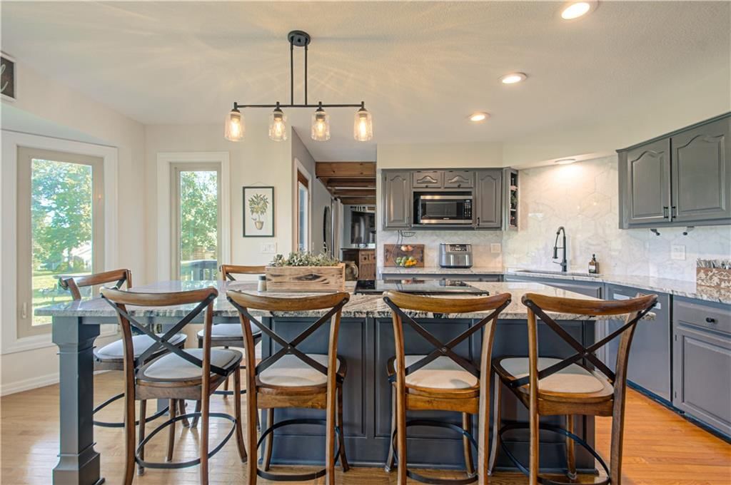 Photo 9 of 39 - 16618 NE 113th Street