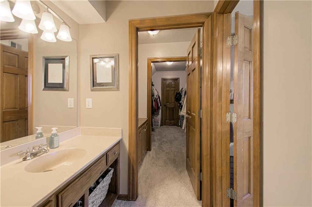 Photo 19 of 39 - 16618 NE 113th Street