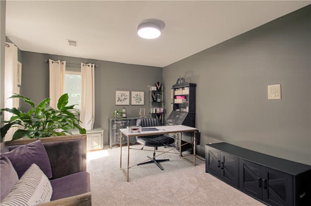 Photo 22 of 39 - 16618 NE 113th Street