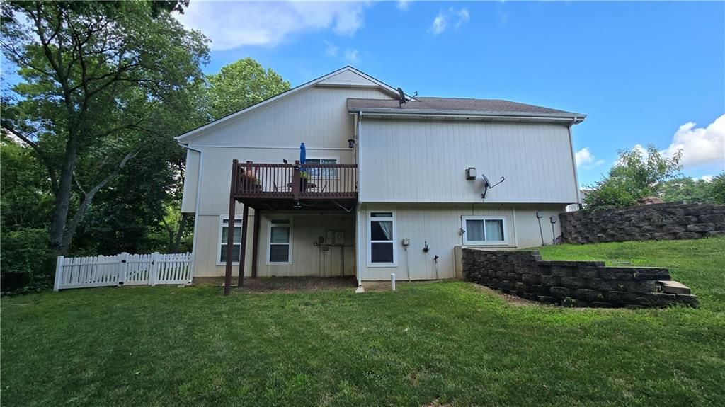 Photo 7 of 42 - 16810 NE 170th Terrace