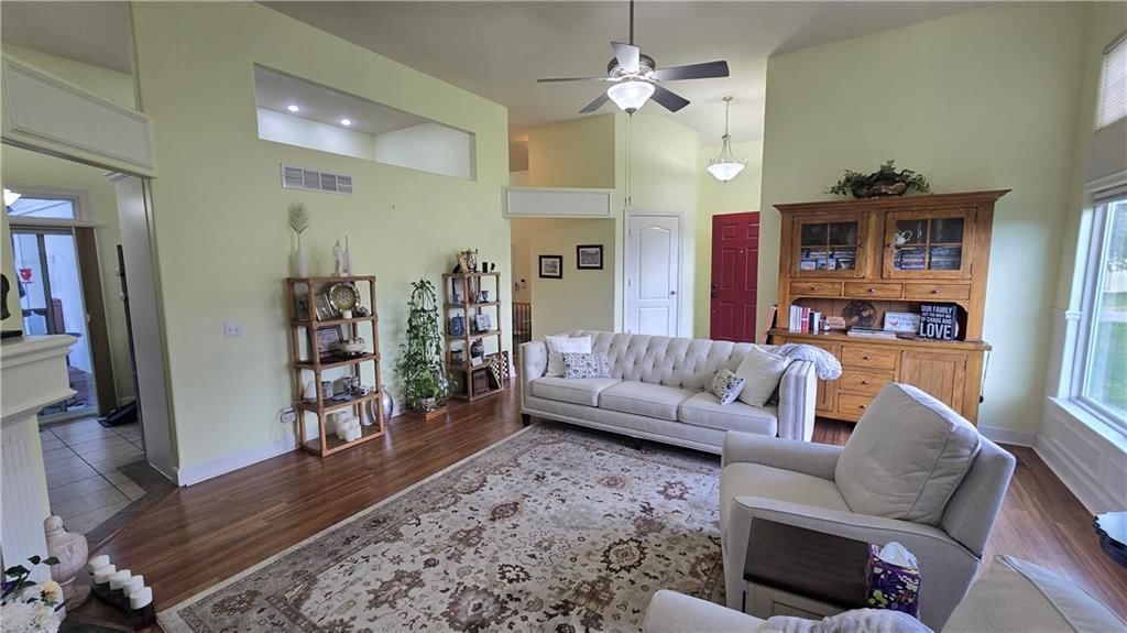 Photo 11 of 42 - 16810 NE 170th Terrace