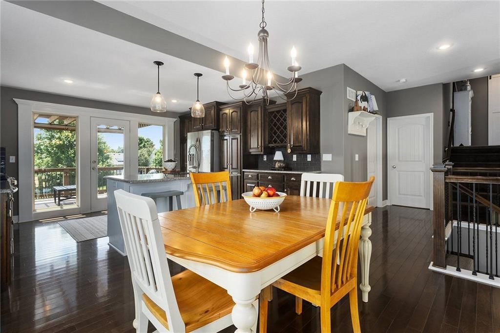 9008 N MERSINGTON Avenue — photo 13