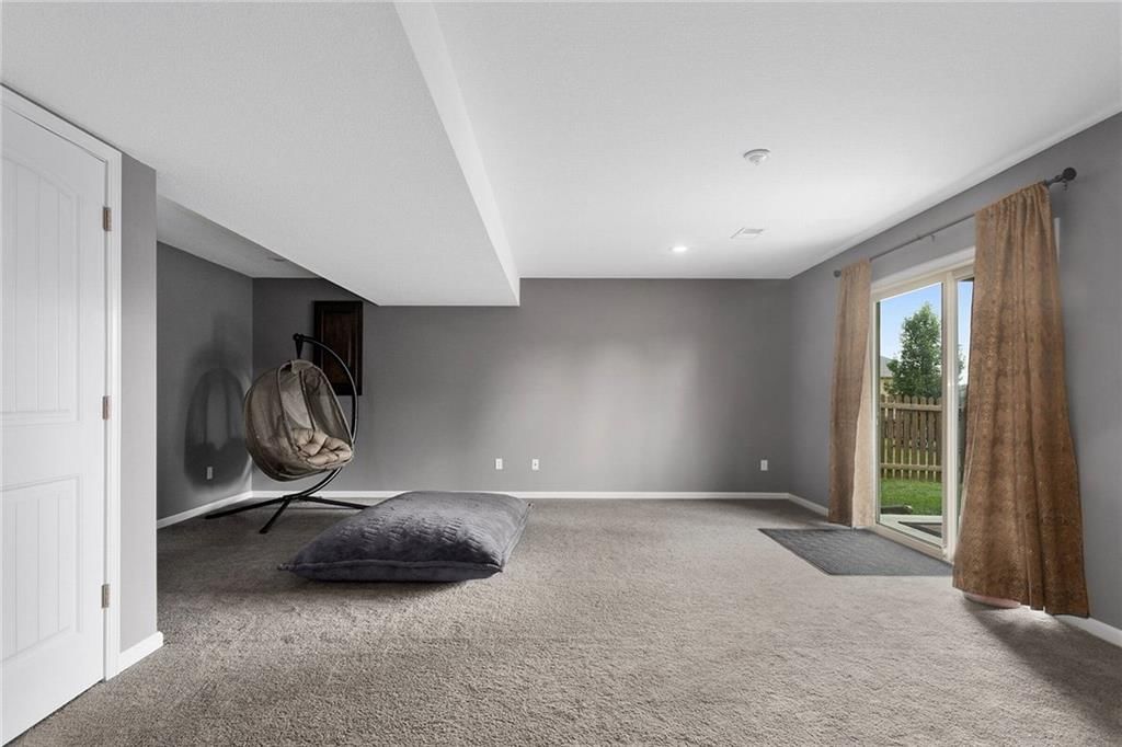 9008 N MERSINGTON Avenue — photo 31