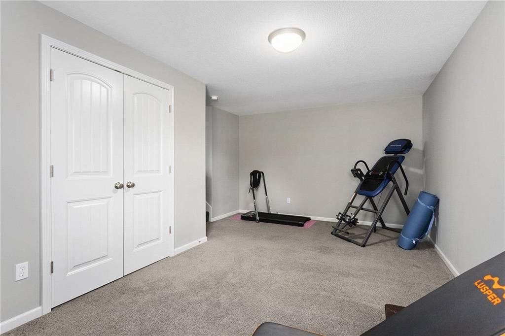 9008 N MERSINGTON Avenue — photo 34