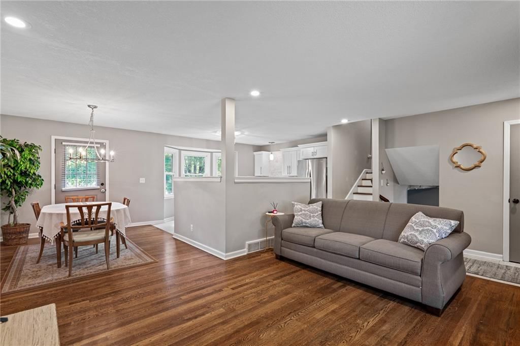 6941 Slater Street — photo 9