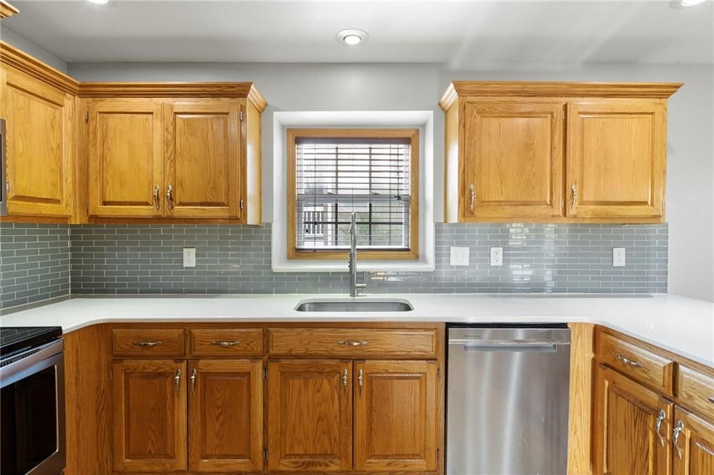 1405 Nottingham Drive — photo 10