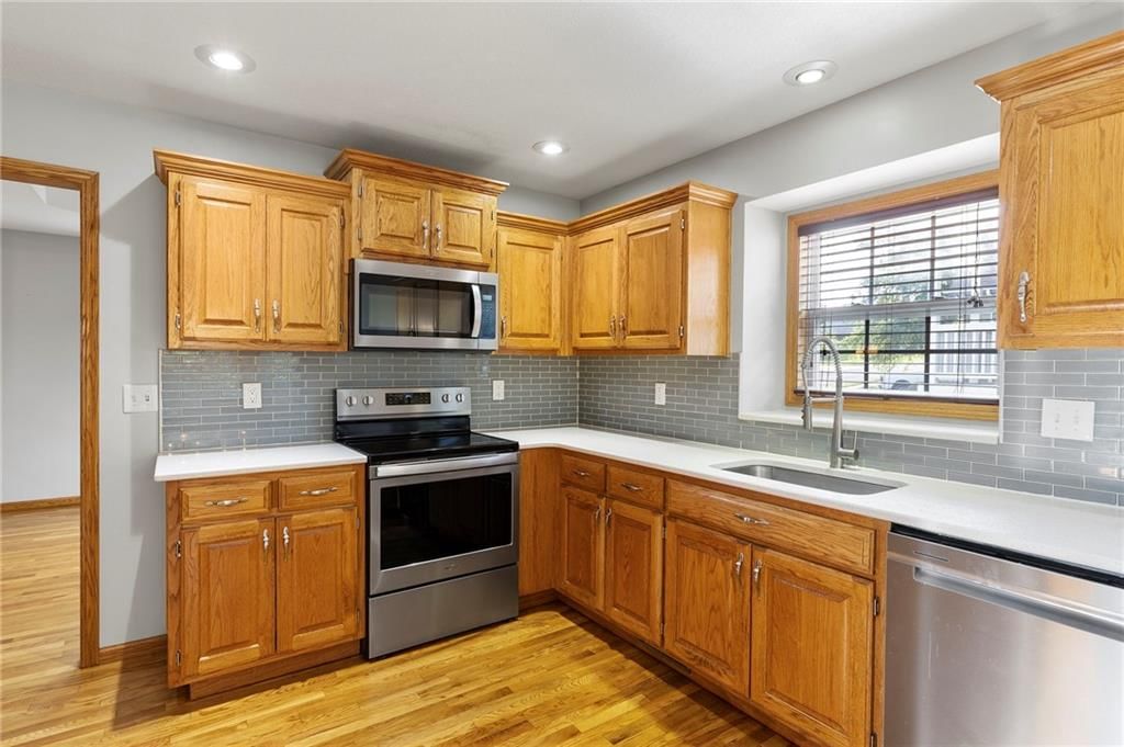 1405 Nottingham Drive — photo 11