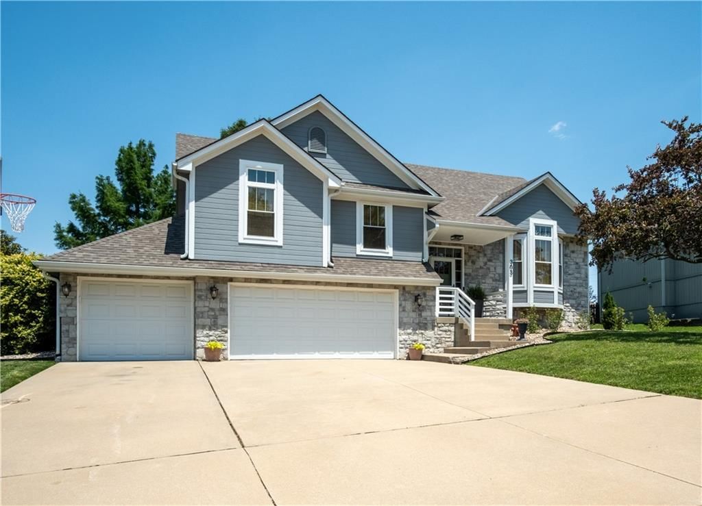 Photo 1 of 42 - 303 Shoreview Drive