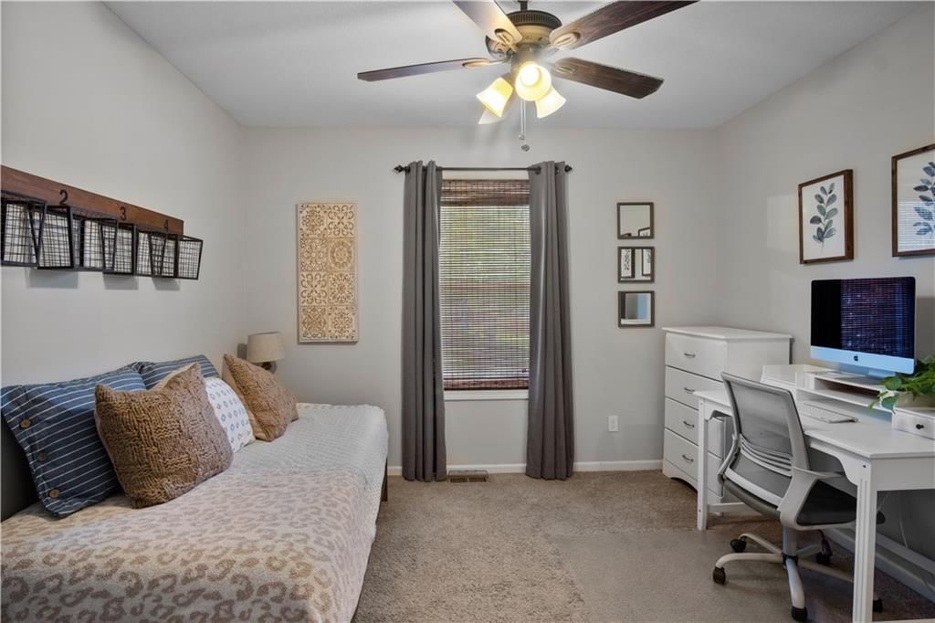 Photo 26 of 42 - 303 Shoreview Drive