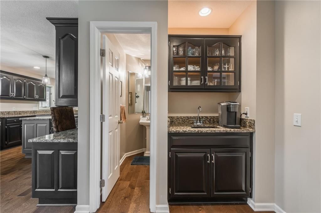 4902 Corinth Drive — photo 18